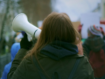 Жители Будапешта вышли на митинги. Лозунги удивили весь мир